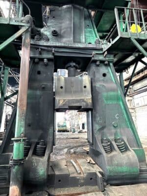 Martillo de forja NKMZ Kramatorsk M2152 - 16 ton (Foto 1)