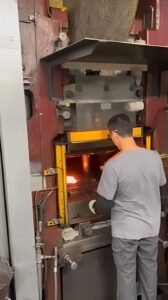 Prensa de forja Eumuco SP 100 - 1000 ton (ID:76338) - Dabrox.com