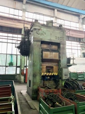 Prensa de articulación de rodilla TMP Voronezh K504.003.844 - 2500 ton (Foto 6)