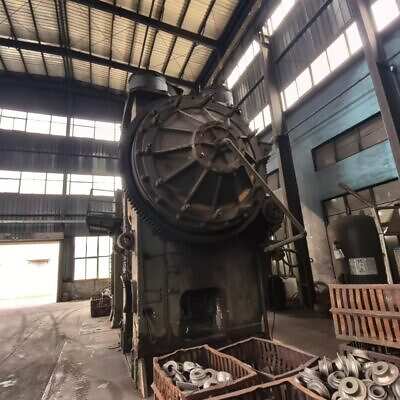 Prensa de forja en caliente TMP Voronezh K8544 - 2500 ton (Foto 9)