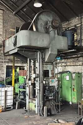 Prensa de husillo Hasenclever FPRN 250 - 630 ton (Foto 1)