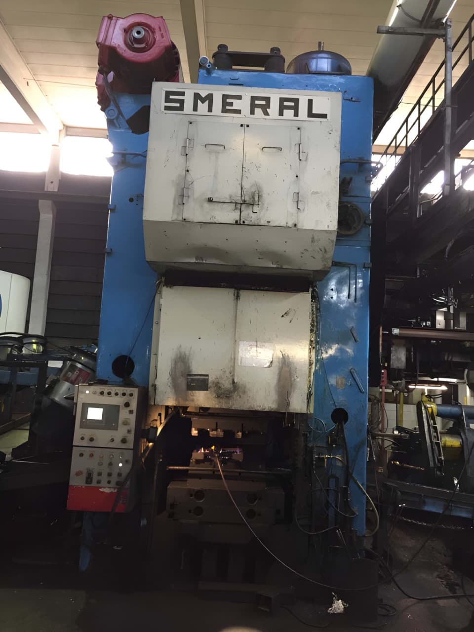 Prensa de forja en caliente Smeral LZK 1600 - 1600 ton