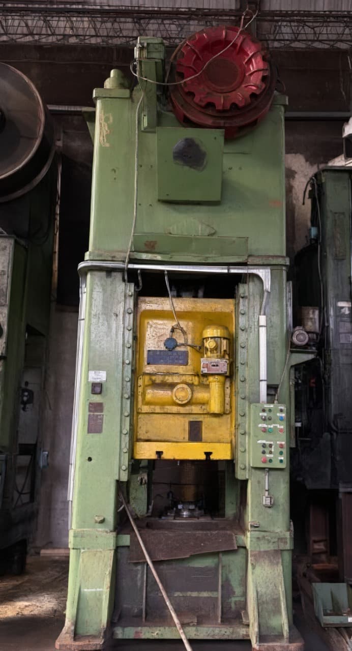 Prensa de recorte TMP Voronezh K2535 - 315 ton