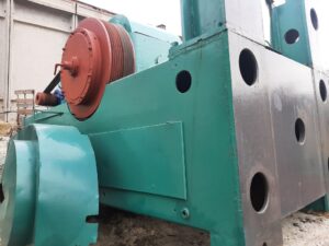 Prensa de extrusión en frío Barnaul K0036 - 400 ton (ID:76345) - Dabrox.com