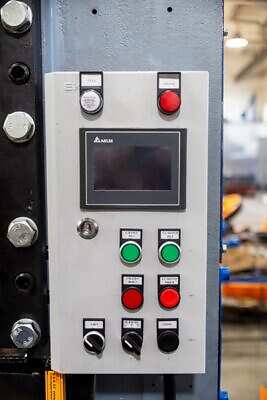 Prensa de articulación de rodilla Barnaul KB8336 - 400 ton (Foto 8)
