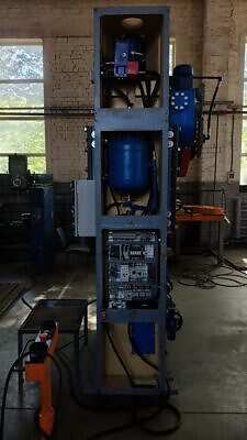 Prensa de articulación de rodilla Barnaul KB8336 - 400 ton (Foto 15)