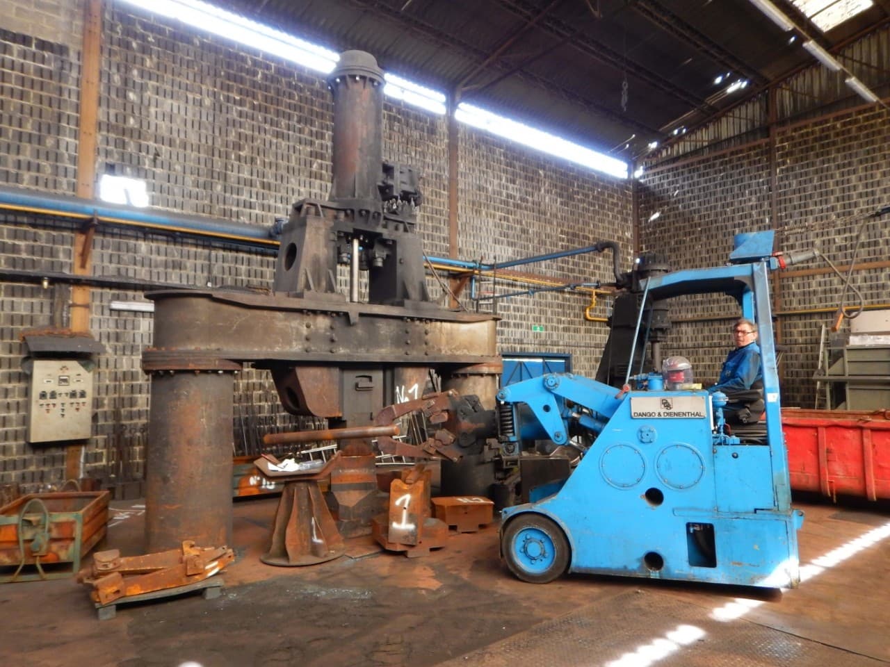 Manipulador de forja Dango & Dienenthal MSM 12 - 1 ton