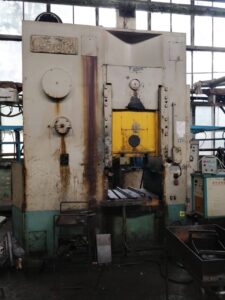 Prensa de extrusión en frío Barnaul KB0034 - 250 ton (ID:75970) - Dabrox.com