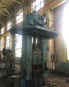 Prensa de tornillo Chimkent - 250 ton