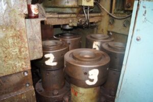 Prensa de rodillera TMP Voronezh K04.127.846 - 4000 ton (ID:S90505) - Dabrox.com