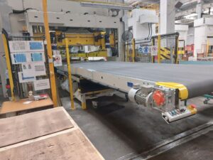 Prensa de estampación Aida DSF-TE4-20000-730-250 - 2000 ton (ID:76378) - Dabrox.com