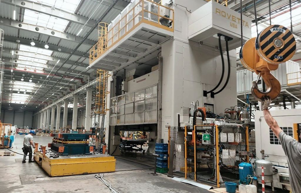 Prensa de estampación Aida S4-20000/5500x2500/LD-ET3 - 2000 ton (ID:76379) - Dabrox.com