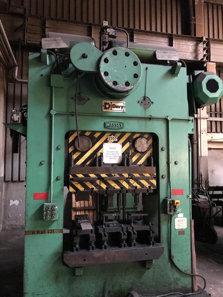 Prensa de recorte Massey 250 MT - 250 ton (ID:75344) - Dabrox.com