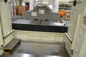 Prensa de estampación Simpac DE4P1500 - 1500 ton (ID:76364) - Dabrox.com