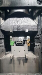 Martillo de forja Beche DGH40 - 40 ton (ID:S78768) - Dabrox.com