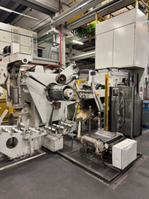 Prensa de estampación Muller Weingarten HU 2-315 - 315 ton (Foto 1)