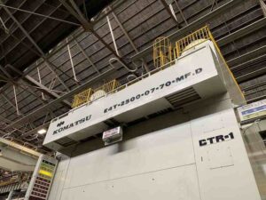 Prensa de estampación Komatsu E4T2500 - 2500 ton (ID:75811) - Dabrox.com