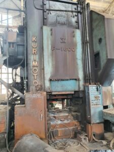 Prensa de forja Kurimoto - 1600 ton