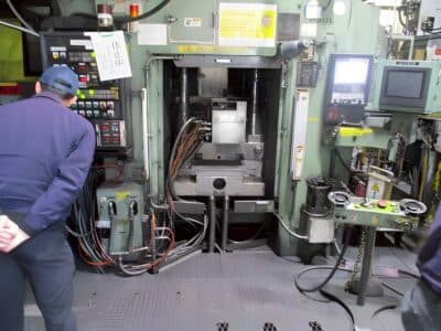 Prensa de forja en frío Komatsu L1C630L - 630 ton (Foto 10)