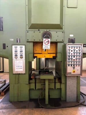 Prensa de rodilla Kieserling KKPR 2000/1000 - 2000 ton (Foto 8)