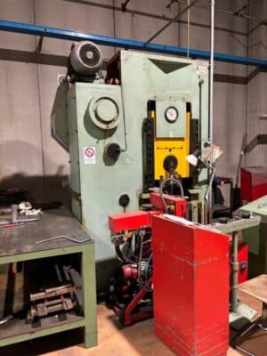 Prensa de rodilla Barnaul KB8336 - 400 ton (Foto 3)