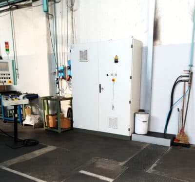 Prensa de rodilla Smeral LLK 2000 - 2000 ton (Foto 5)