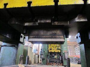 Prensa de recorte TMP Voronezh K2540 - 1000 ton (ID:S80103) - Dabrox.com