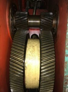 Prensa de rodillera Barnaul KD8334 - 250 ton (ID:75834) - Dabrox.com