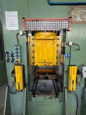 Prensa de husillo Gamei PHG 200/315 - 315 ton (Foto 4)