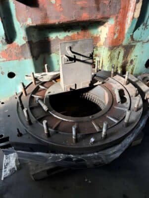 Prensa de estampación en caliente Smeral LZK 2500 - 2500 ton (Foto 4)