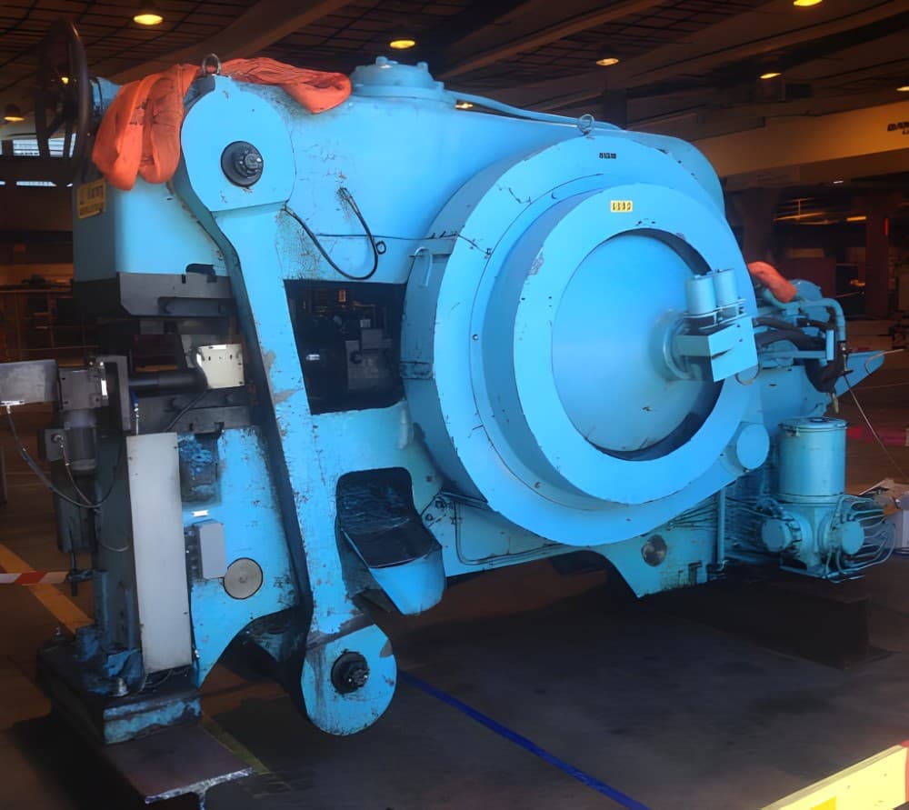 Máquina horizontal de recalcado Eumuco SMZ 20 - 200 ton