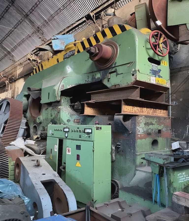 Máquina horizontal de recalcado Eumuco SMZ 160 - 1600 ton