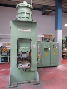 Prensa de tornillo Weingarten - 320 ton