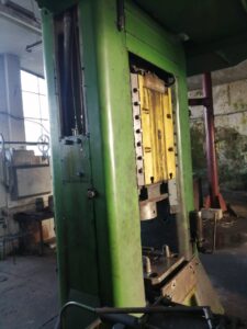 Prensa de tornillo Chimkent F1734A - 250 ton (ID:S86290) - Dabrox.com