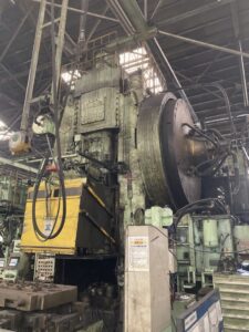 Prensa de forja Komatsu - 3000 ton