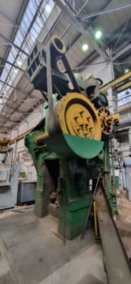 Prensa de estampación en caliente TMP Voronezh K864 - 1600 ton (Foto 1)
