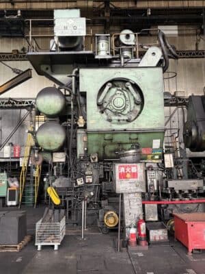 Prensa de estampación en caliente Sumitomo FP1600 - 1600 ton (Foto 3)