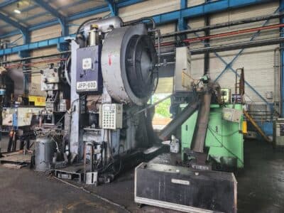 Prensa de estampación en caliente Jaewoo JFP 600 - 600 ton (Foto 3)