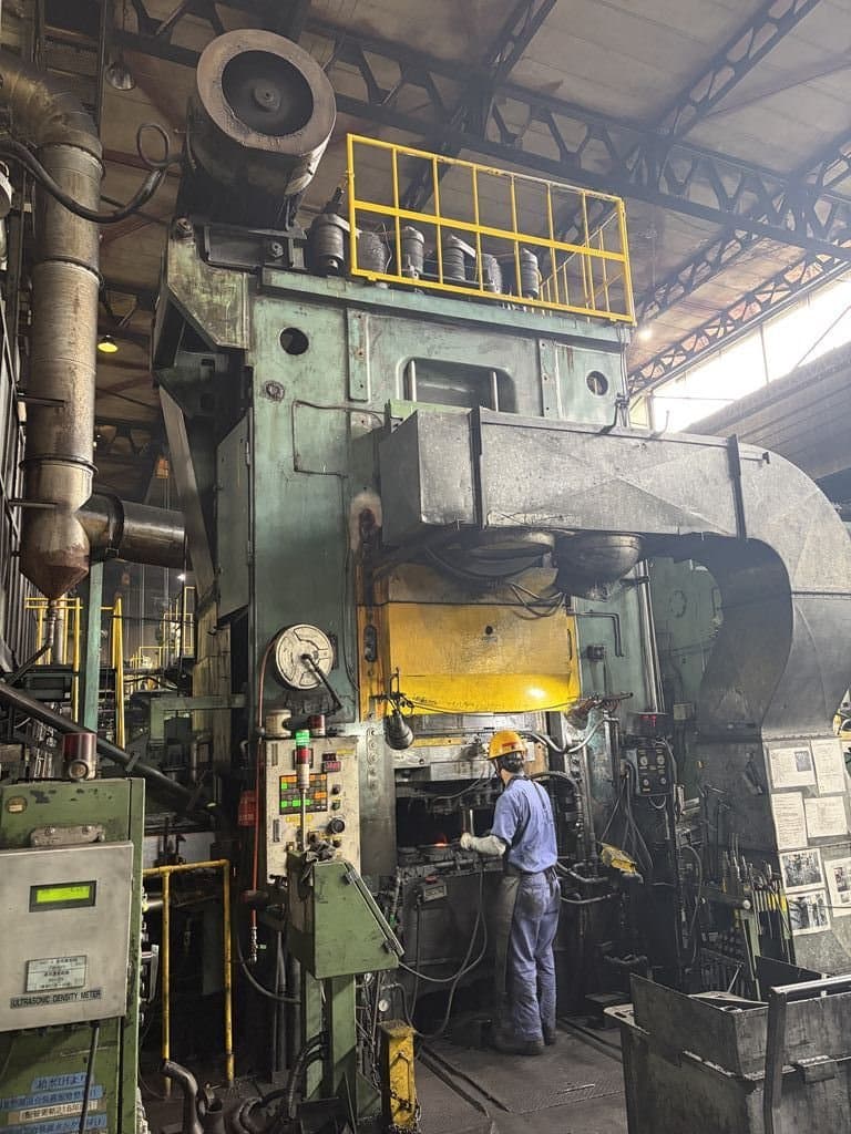 Prensa de estampación en caliente Smeral LMZ 1600 - 1600 ton