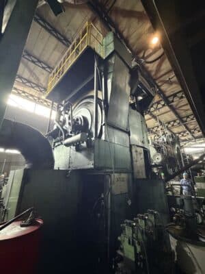 Prensa de estampación en caliente Smeral LMZ 1600 - 1600 ton (Foto 4)