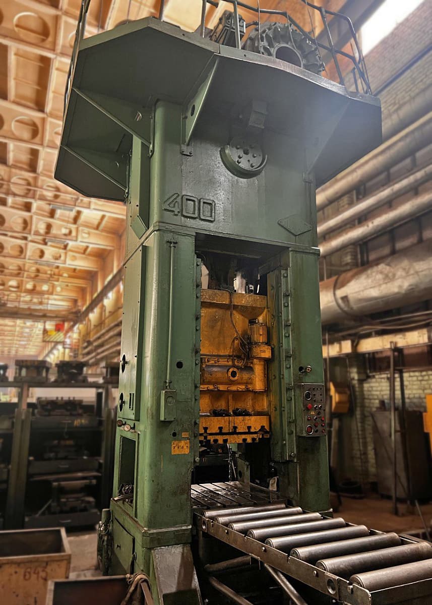 Prensa de desbarbado TMP Voronezh KB2536 - 400 ton
