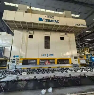 Prensa de estampación Simpac DTE4 2500 - 2500 ton (Foto 4)