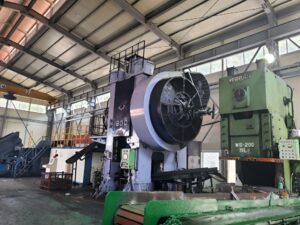 Prensa de forja TMP Voronezh KB8042 - 1600 ton (ID:S89629) - Dabrox.com