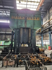 Prensa de tornillo Hasenclever - 3150 ton