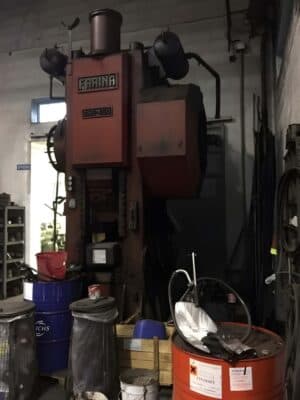 Prensa de estampación en caliente Farina GAS 400 - 400 ton (Foto 2)