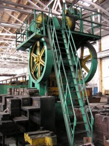 Prensa de rodillera Barnaul K849C - 2000 ton (ID:S81079) - Dabrox.com