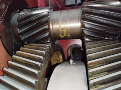 Prensa de rodilla Barnaul KB8336 - 400 ton (Foto 10)