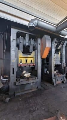 Prensa de desbarbado Smeral LKO 500 S - 500 ton (Foto 4)
