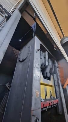 Prensa de desbarbado Smeral LKO 500 S - 500 ton (Foto 3)