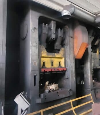 Prensa de desbarbado Smeral LKO 500 S - 500 ton (Foto 6)